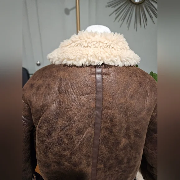 PACSUN Faux Leather Sherpa Moto Jacket. Brown/cream. Size Small - Picture 12 of 16